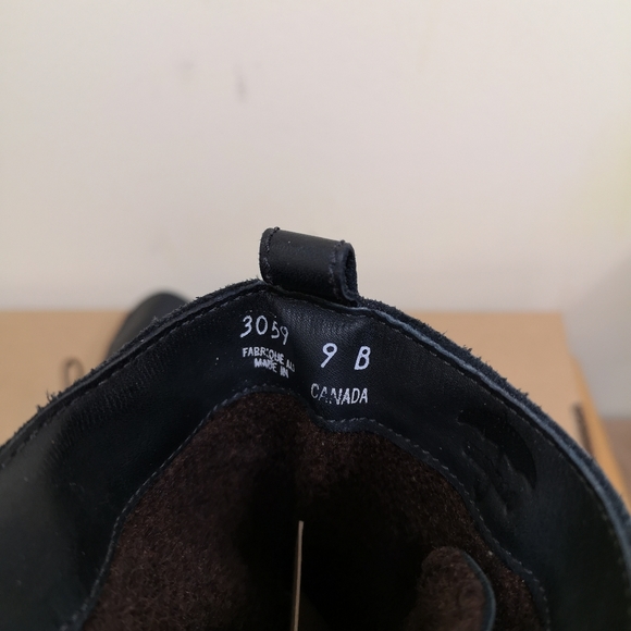 Women Boot - Picture 4 of 5